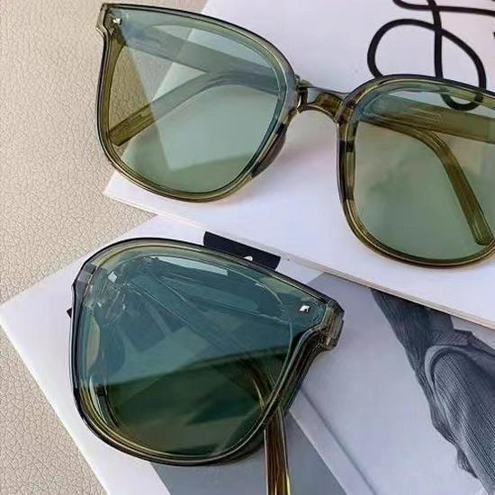 Portable Folding Sunglasses - Second Generation, Unisex, Large Frame, UV Protection