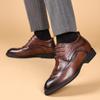 Herrenschuhe aus Business-Leder mit innerer Höhenerhöhung, Herrenlederschuhe im britischen Stil mit Brogue-Schnitzerei, Pendler-Dress, Herrenschuhe aus Rindsleder erster Schicht