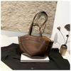 Retro Fashion Tote Bag Women's Autumn and Winter New Large-capacity Commuter Portable Vegetable Basket Shoulder Bag