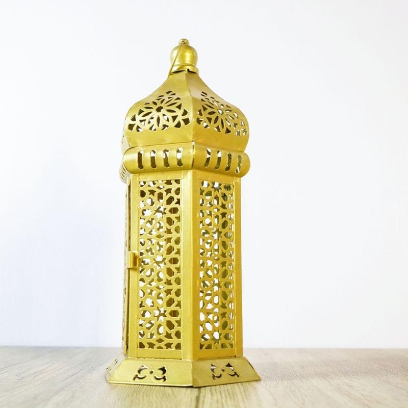 Decorative Candle Lanterns Moroccans Lanterns Retro Golden Metal Lanterns Candle Holders for Home patios Outdoor Decors