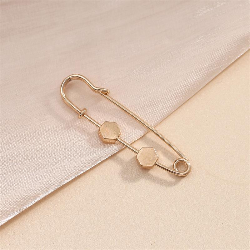 

Waist-Cinch Safety Pin Skirt and Pant Alteration Brooch