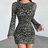 Damen Europäischer Sexy Stil Leopardenmuster Rüschen Langarm Rundhals Bodycon Minikleid