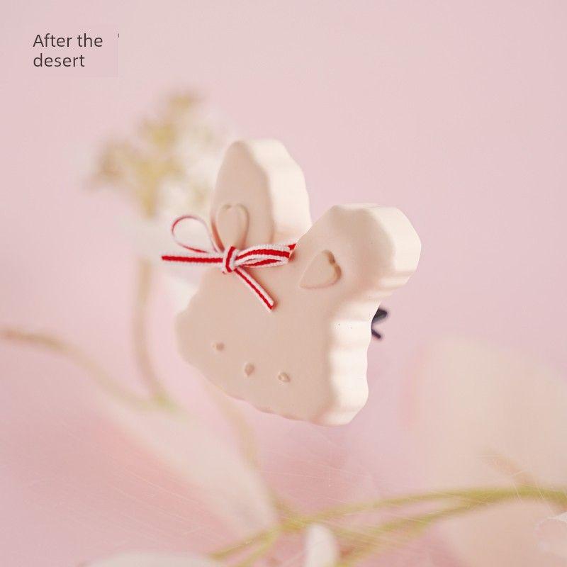 

Homoo Light Perfume Girlfriends Holiday Gift Car Interior Single Biscuit Bunny (Unflavored) Other notes