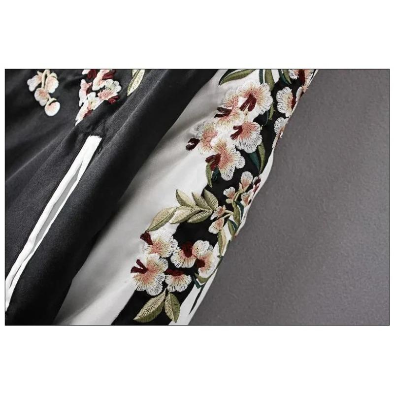 Giacca Bomber da Donna in Raso Sukajan Ricamata Baseball Cappotto Floreale Harajuku Autunno Seta Giapponese Ragazze