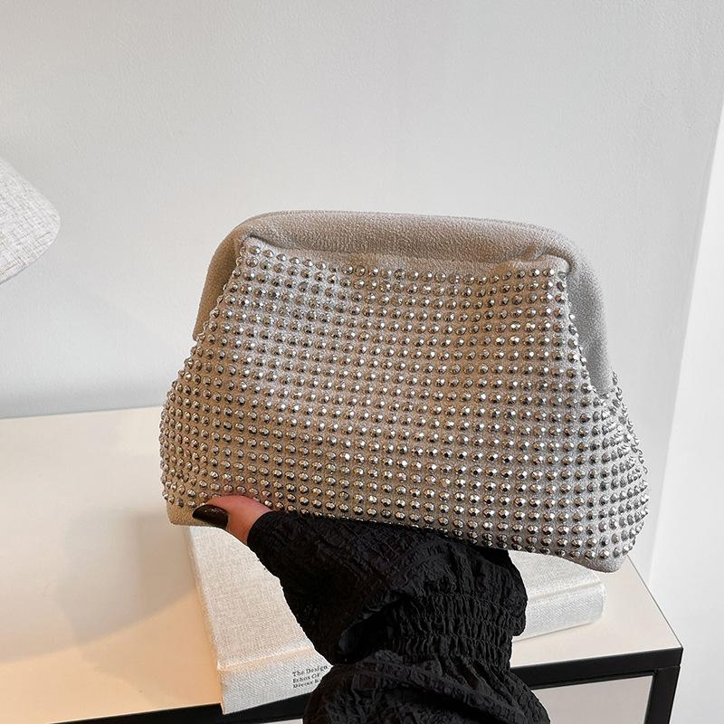 

2024 новий простий і модний клатч корейська версія модна ретро портативна маленька квадратна сумка проста жіноча сумка через плече брудно-білий