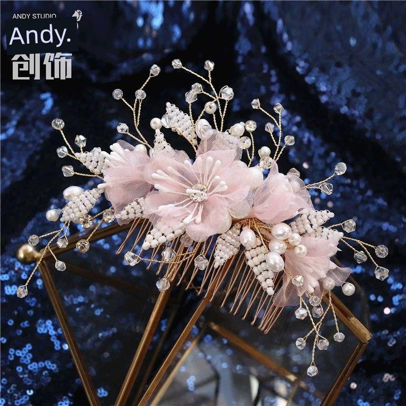 

Fashion Diamond Hair Comb Bridal Headdress Handmade Beaded A Hair Comb (in a Transparent Gift Box)
