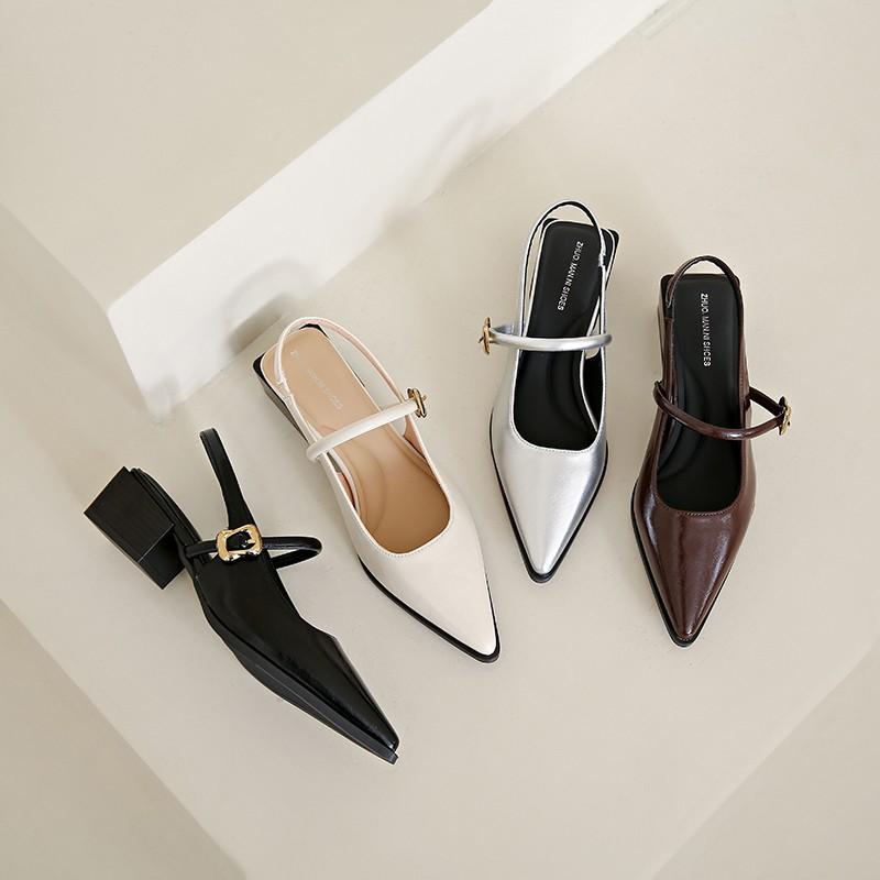 Daily Temperament Pointed Sandals Female Internet Celebrities 2025 Summer New Retro Word with Fashion Versatile Mary Jane Shoes