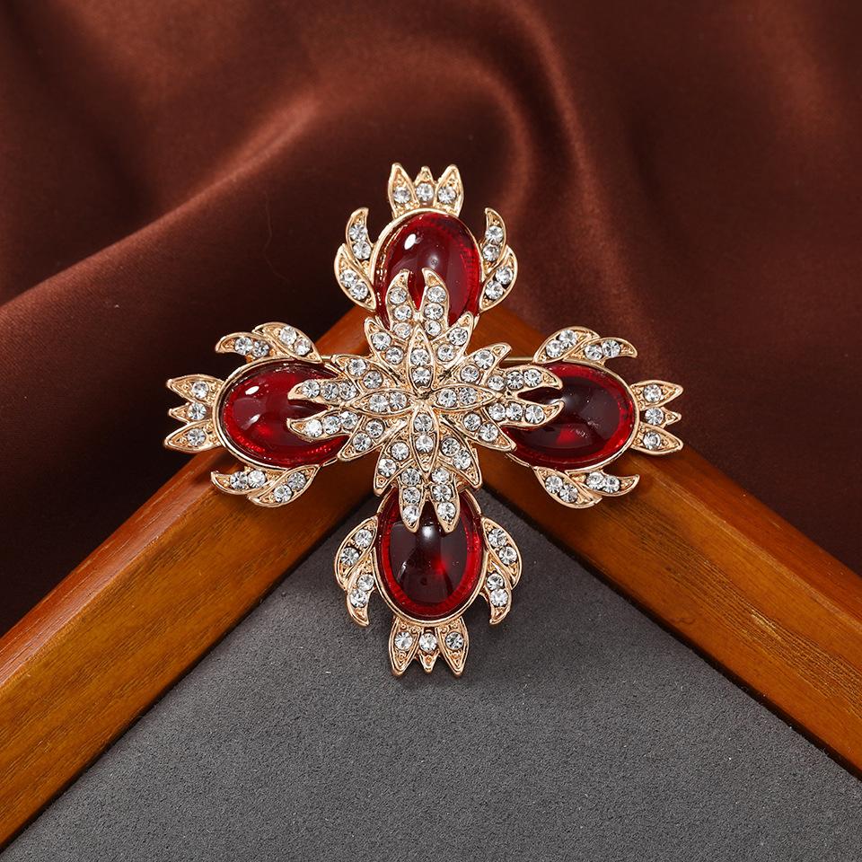 

Women Men Vintage Baroque Cross Crsytal Resin Stone Brooches Pins Unisex Classic Retro Fashion Metal Design Badges Brooch Pin