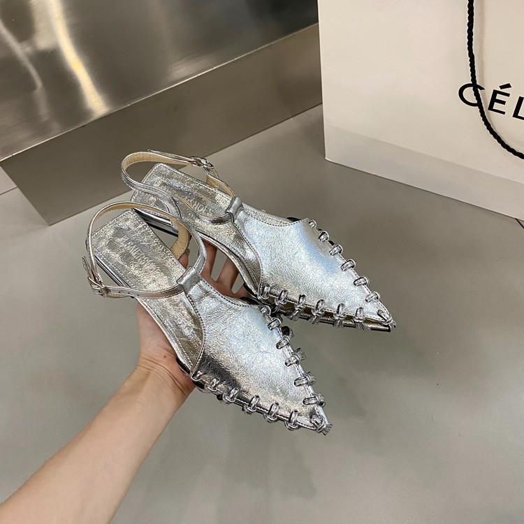 

Винтажные римские плетеные ажурные сандалии на голову женские летние на низком толстом каблуке французские туфли с острым носком дизайнерские нишевые 39 серебряный