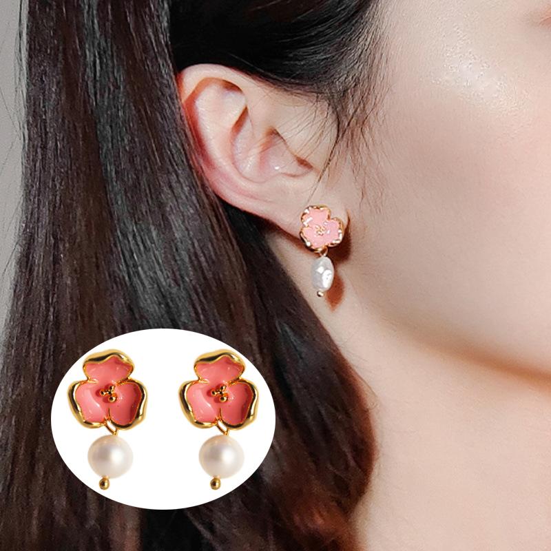 Elegant Lady's Flower Natural Pearl Pendant Earrings For Woman Fashion Jewelry Party Girl's Simple Sweet Earrings Gift 2024