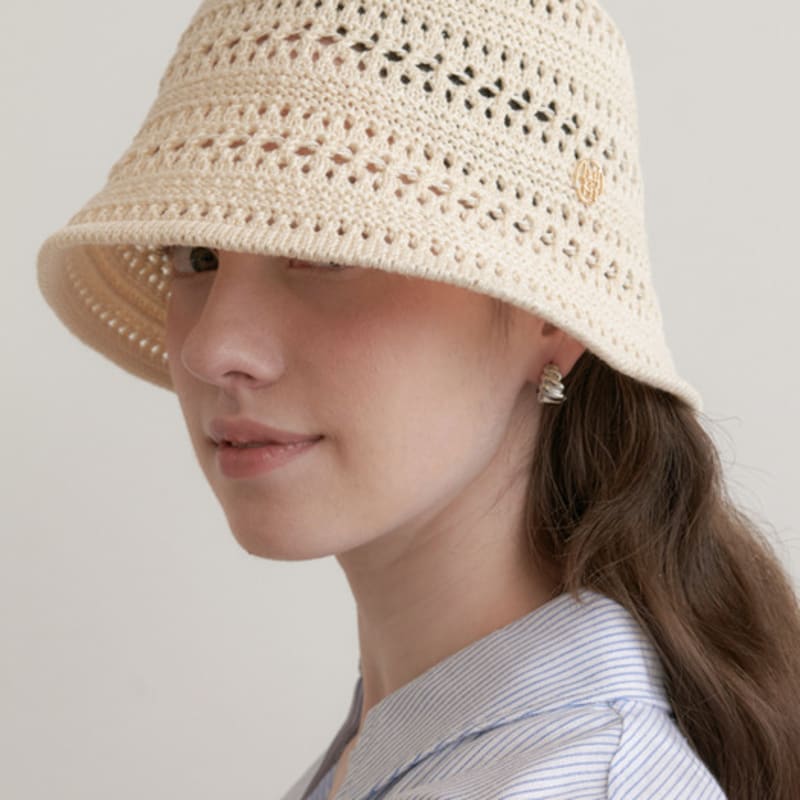 

кулон с логотипом halden, панама-ведро с перфорацией (C049_слоновая кость) ivory