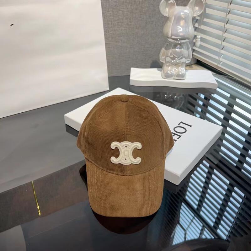 Junbie Haftowana Czapka Baseballowa