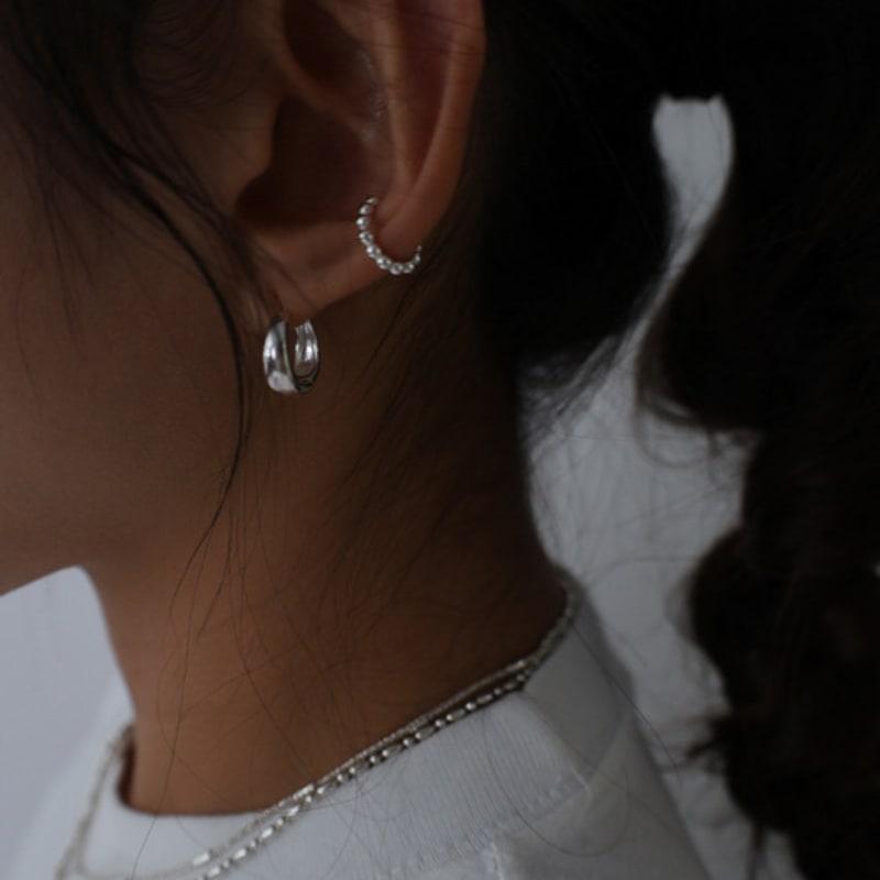 MERITY Oval One-touch Earrings