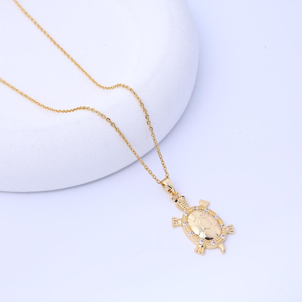 European and American cross-border new hot selling temperament niche turtle pendant necklace micro inlaid with zircon autumn and