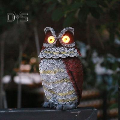 Owl Statue Night Light Lifelike Owl Garden Statue with Solar Powered Glowing Eyes Resin Owl Sculpture Decoration for Porch Patio Lawn