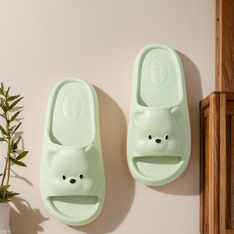 

Children s slippers summer parent-child family of three home cartoon girl boy cool slippers indoor bath does not stink feet 34-35