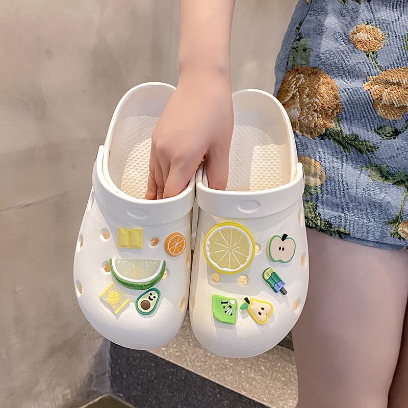 Hole shoes women's summer wear fashionable and cute soft-soled beach bag head middle heel two sandals