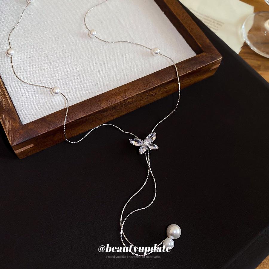 Korean butterfly pearl necklace exquisite niche elegant temperament light luxury collarbone chain niche neck chain