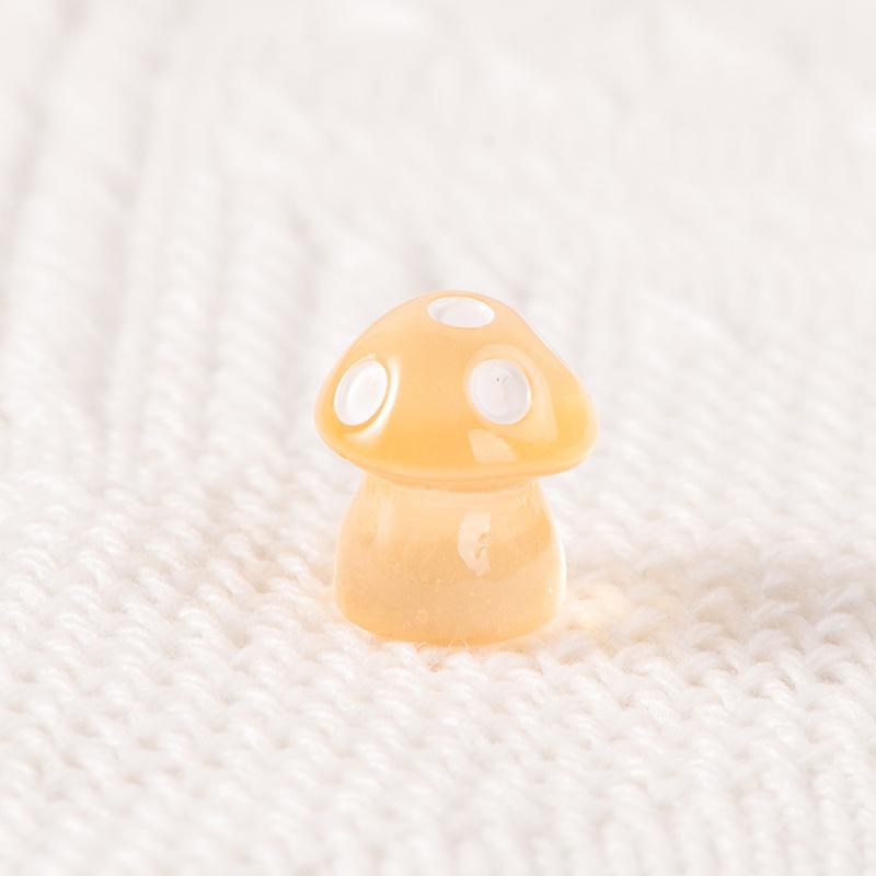 Glow-in-the-dark Small Mushroom Resin Ornaments Micro Landscape Gardening Diy Material Accessories Desktop Cute Luminous Ornaments