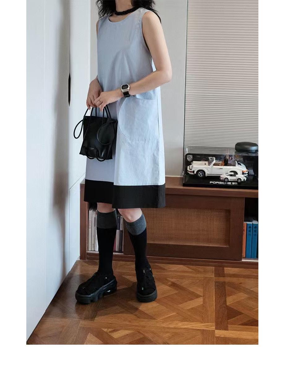 

Нишевое платье А-силуэта без рукавов с панелями 2025 Small