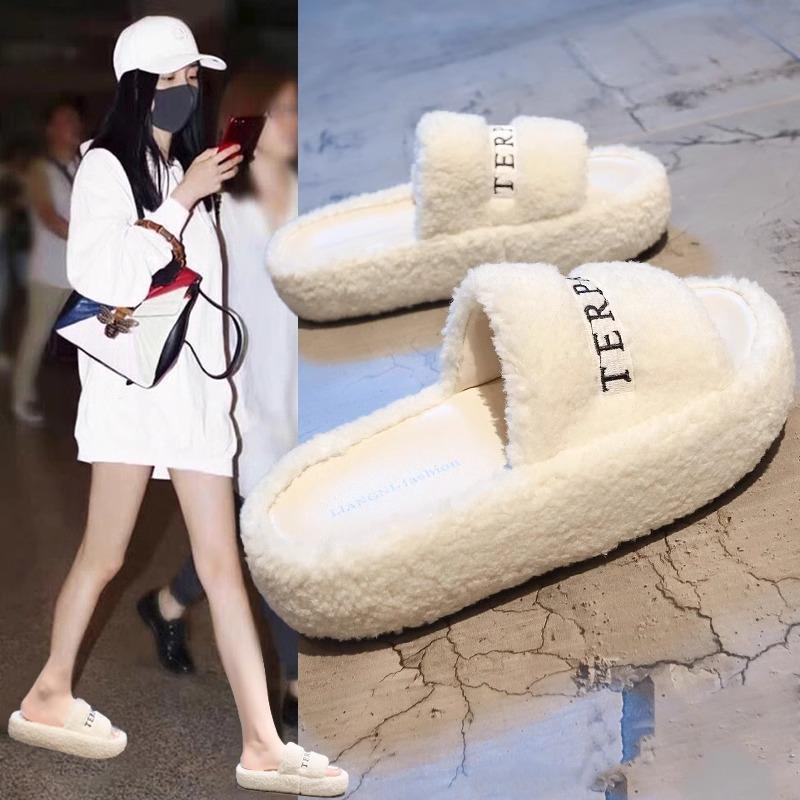 Internet celebrity one-word fluffy slippers women's autumn 2025 new popular versatile thick bottom heightening plush cotton drag outside wear