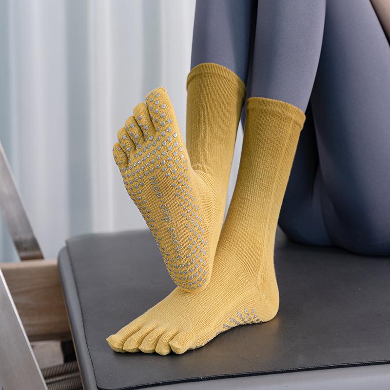Verlaufende Rutschfeste Wadenlange Zehenspreizer Yoga Socken - Herbst/Winter Schweißabsorbierend Sportlicher Stil.