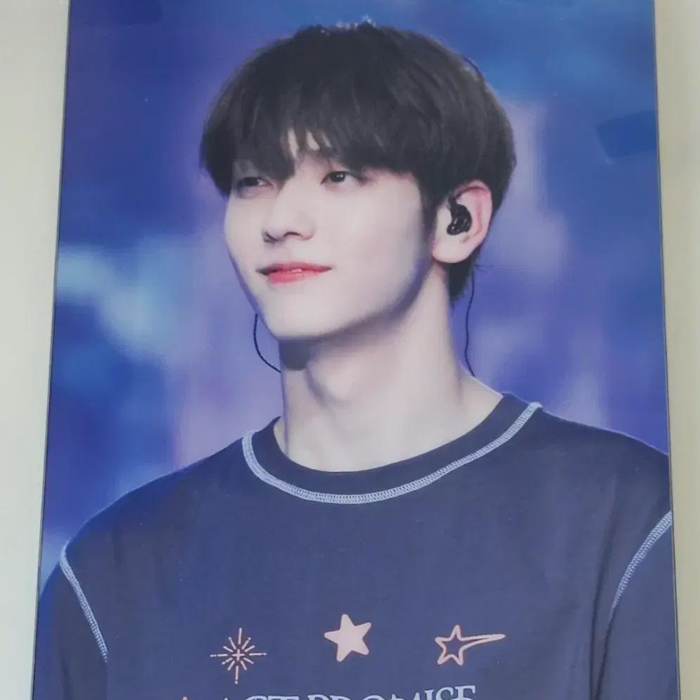 

Tomorrow X Together Субин Рамка