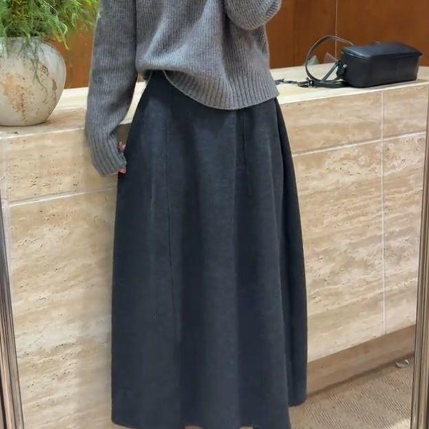 

Autumn High-End Coco Style Knit Top & High-Waisted Skirt Set M (90-100 cm)