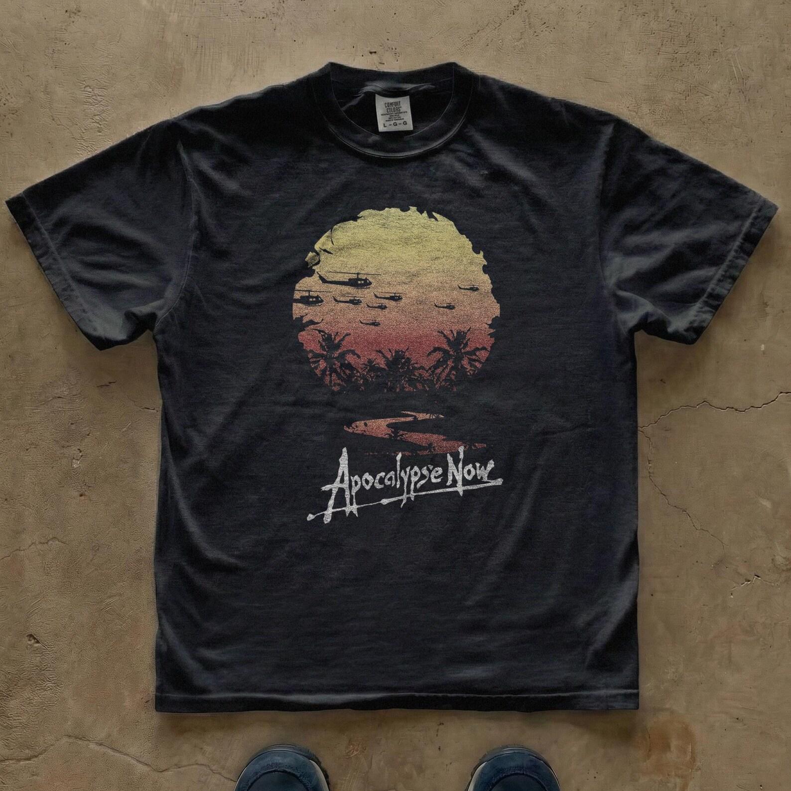 Apocalypse Now Film Poster T-Shirt | Vintage movie graphic XL