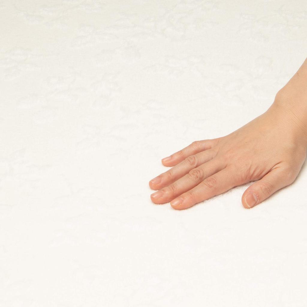 Nishikawa Bath Towel, 100% Cotton, Wedgwood Wild Strawberry, Strawberry Design, Smooth Shirring, Soft Ivory, TT11304606I