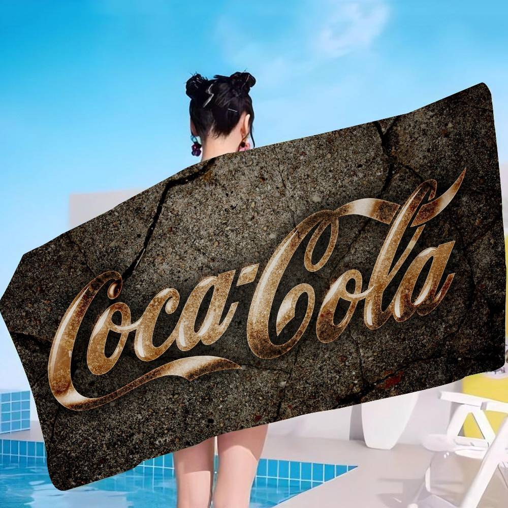Limonadengetränk C-Coca-Cola Logo Anime Strand Schwimmtuch Weiches Saugfähiges Waschlappen Kindergeschenke Für Kinder Reise Camping Fitnessstudio