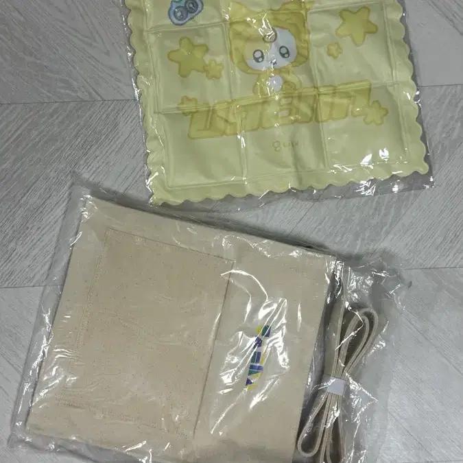 IU Cool Cushion, Uaena Bag