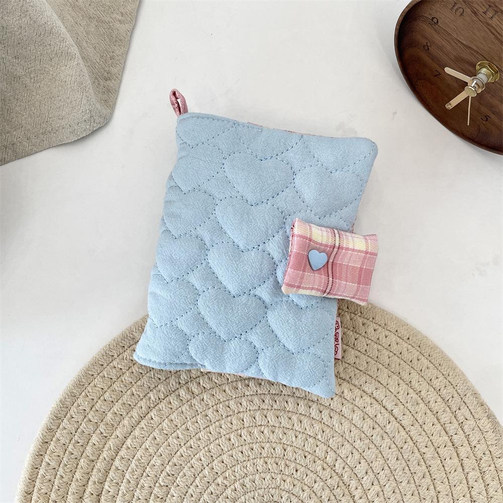 

42 нишевая любовь тканевое искусство справочник обложка книги запись жизни справочник студент разрозненные заметки дневник