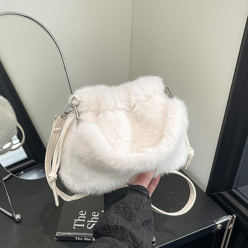 IELGY Ladies Messenger Bag Autumn Winter White Furry Bag