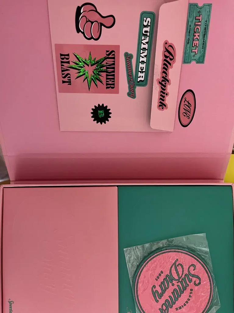 BLACKPINK [Bonus Steingut-Pool-Komposition] Sommer-Tagebuch Gebraucht