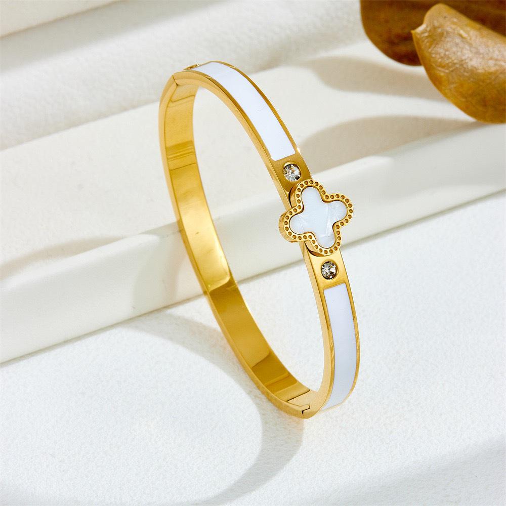 Bransoletka Czterolistna Koniczyna ze Stali Tytanowej i Cyrkonii z Wysokiej Jakości Emalią Epoksydową