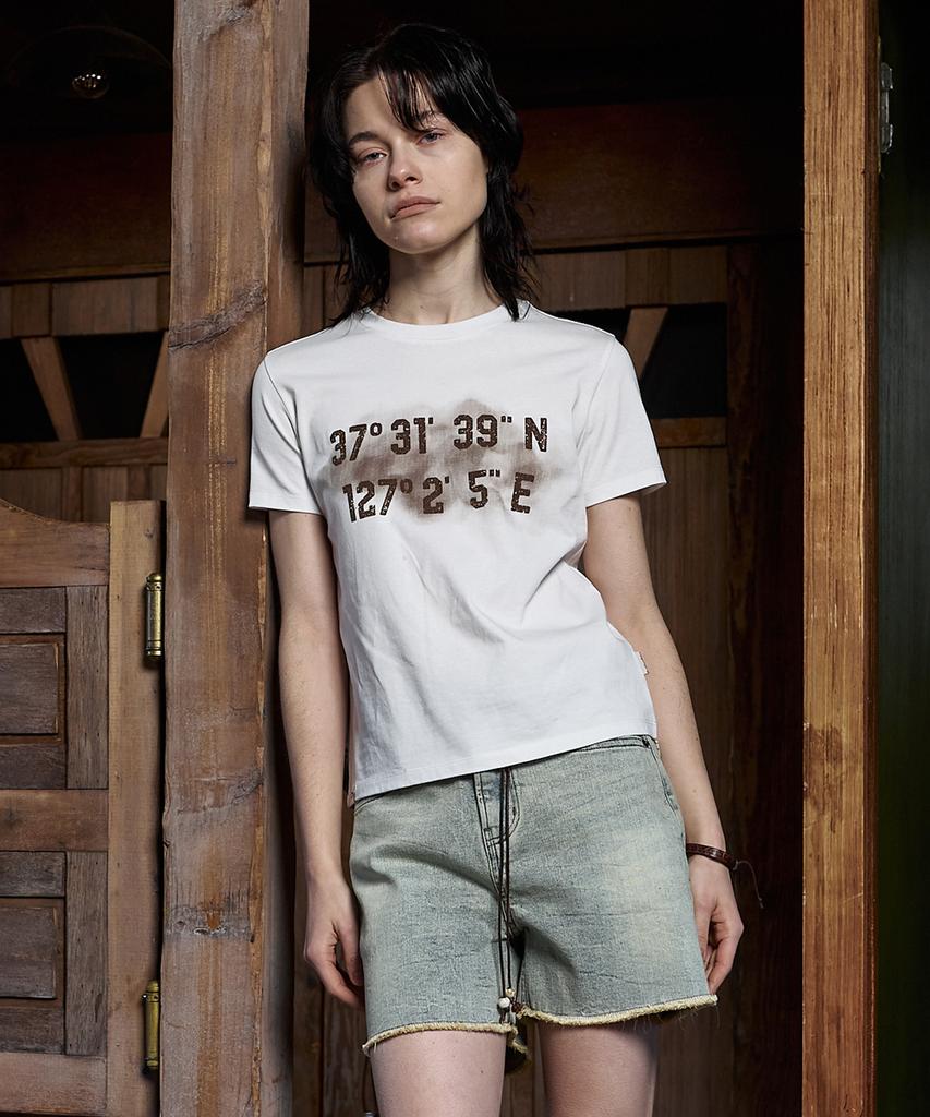 MAGOODGAN Lydia 3624 Notation Standard Fit Off-White Short Sleeve Tee