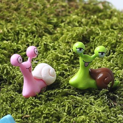 Decorate the Home Potted Landscape with Mosses In the Glass Container