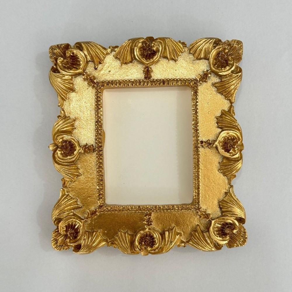 DIY Display Vintage Picture Frame Resin Exquisite Gold Antique Frame Can Be Placed Mini Size Baroque Decor Frame