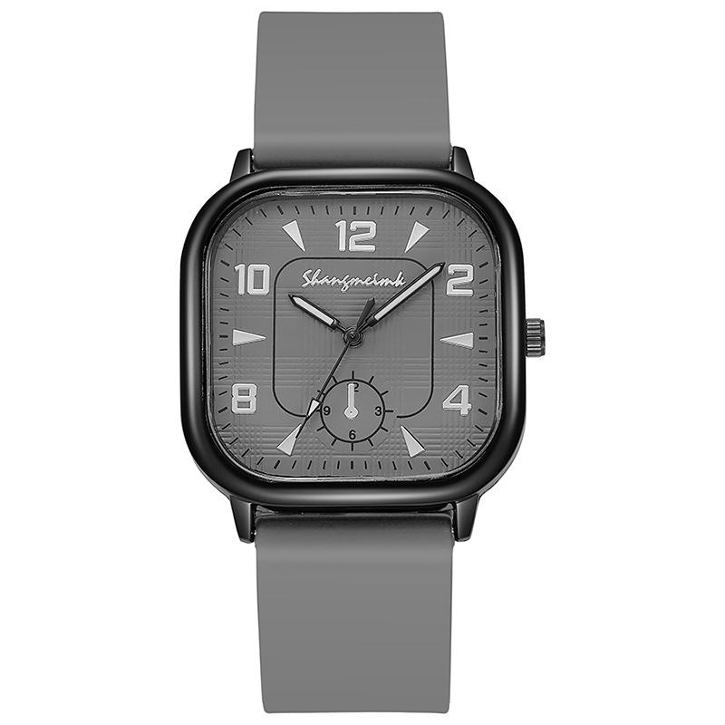 Retro Silicone Strap Quartz Men's Watch – Creative Square Design