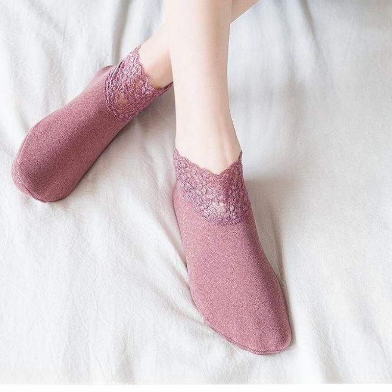 New Autumn Winter Women's Ankle Socks Lace Edged Solid Color Velvet Warm Soft Non Slip Cute Elegant Daily Dating Girls Socks
