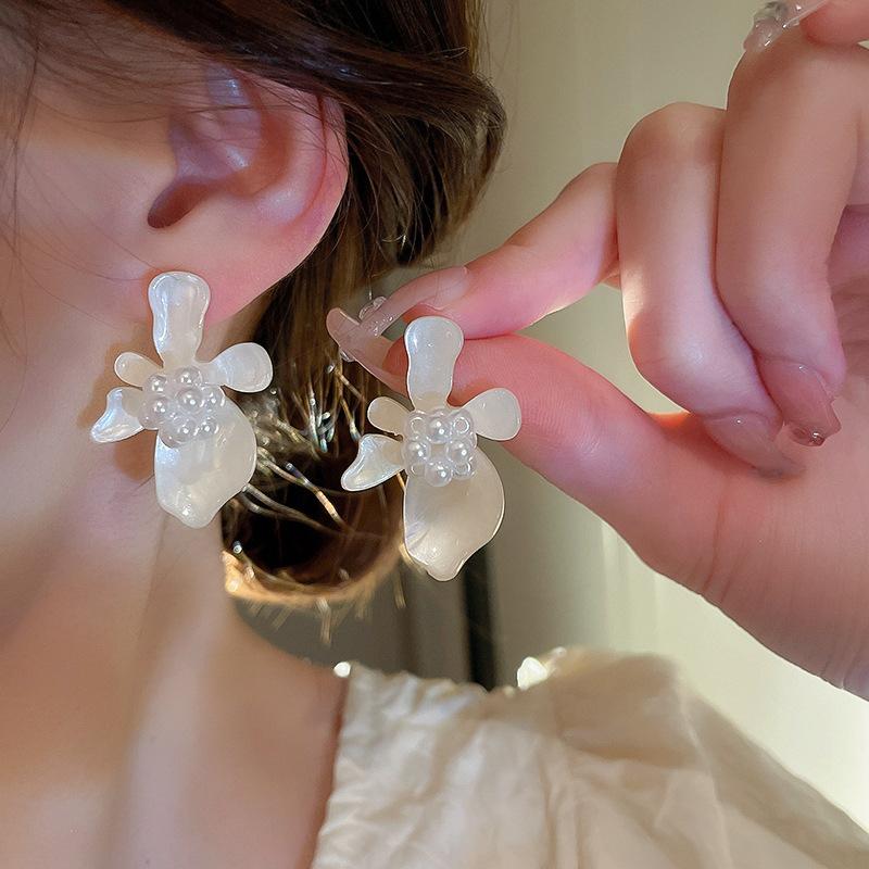 Silver Needle Super Fairy Elegant Bow Flower Stud Earrings French Light Luxury Earrings Literary Style Sweet Versatile Earrings