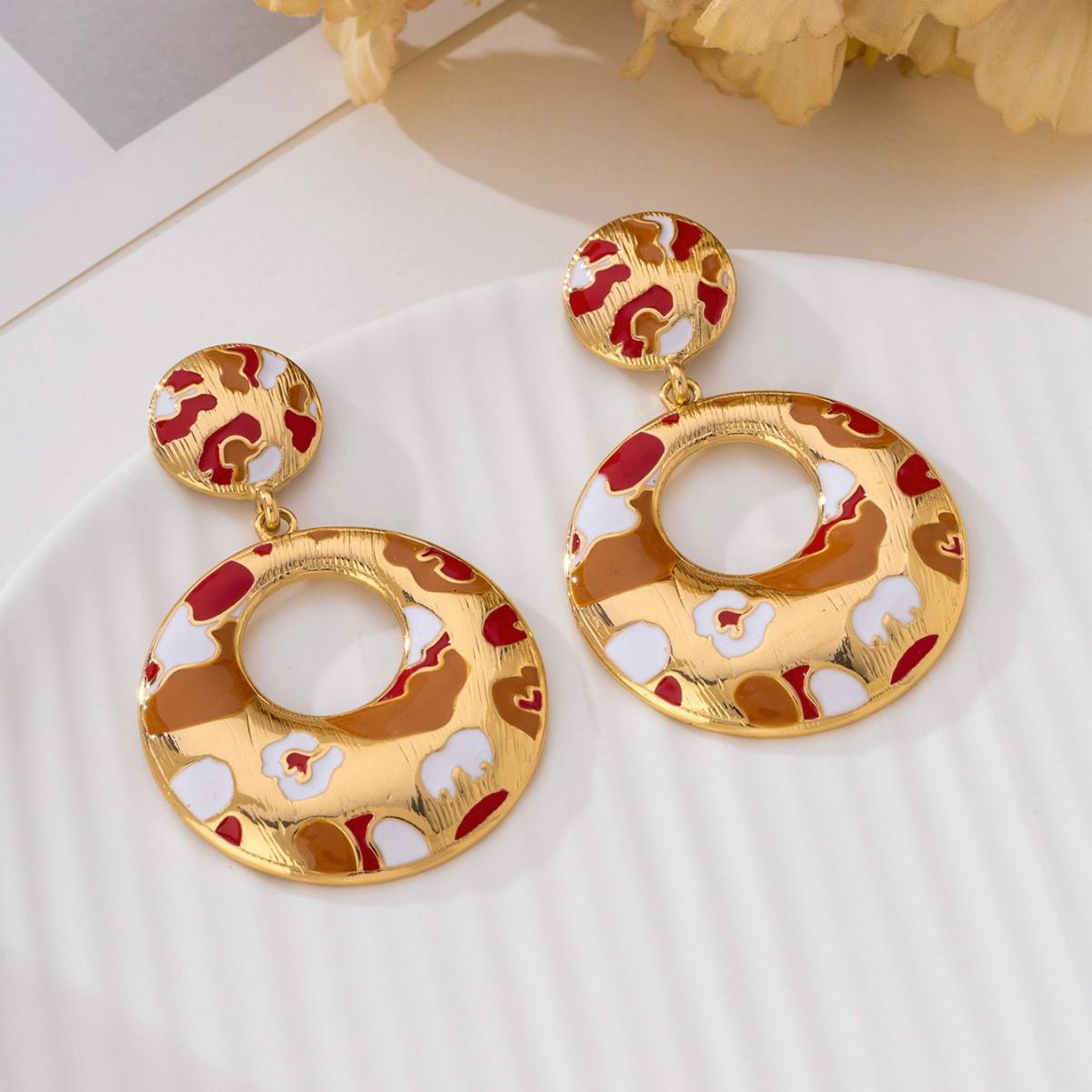 Leopard Print Round Hoop Earrings - Luxurious Retro Alloy Drops with Fashionable Personality