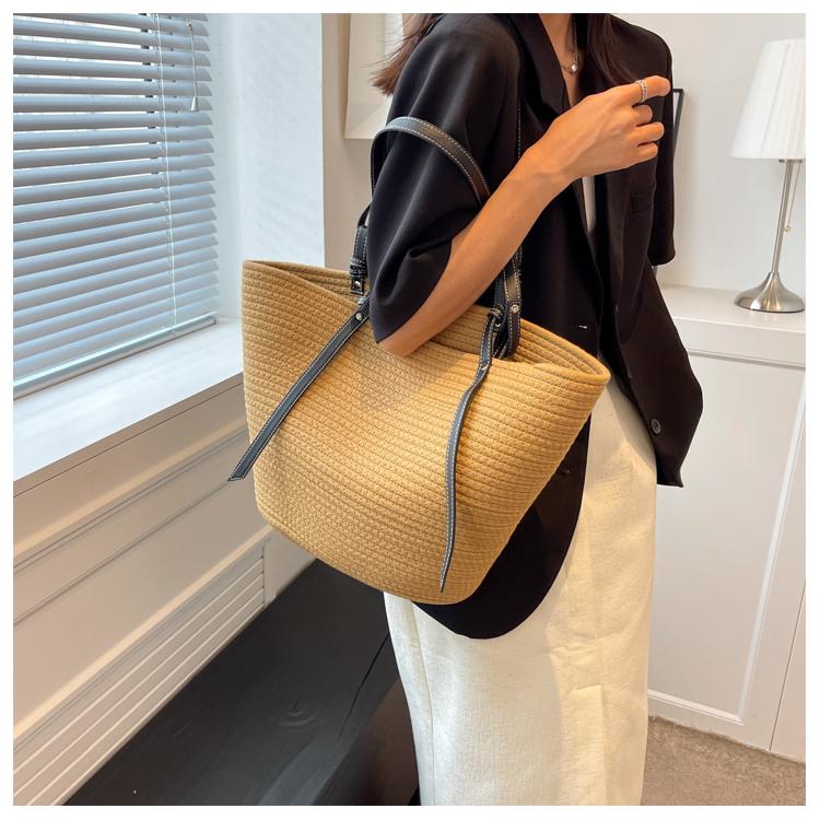 Women's Large Capacity Straw Woven Shoulder Tote Bag - Summer 2025 New Style