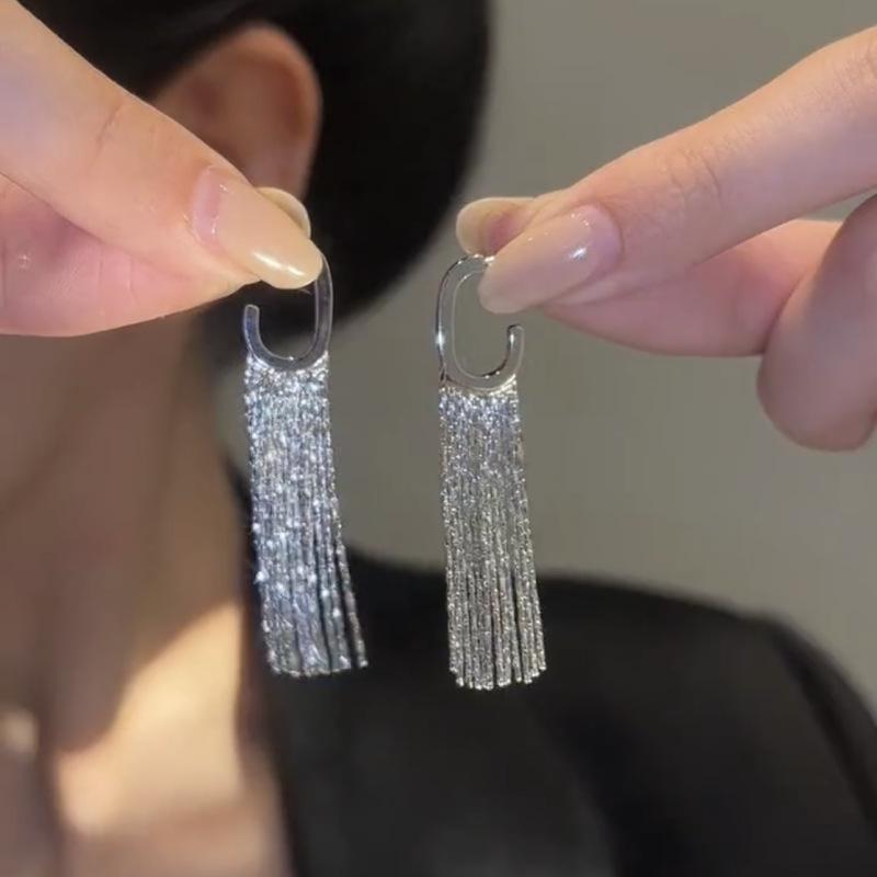 

Элегантные серьги-кисточки «Галактика»: Нишевый дизайн, Легкая роскошь, Долговечный стиль цепочки