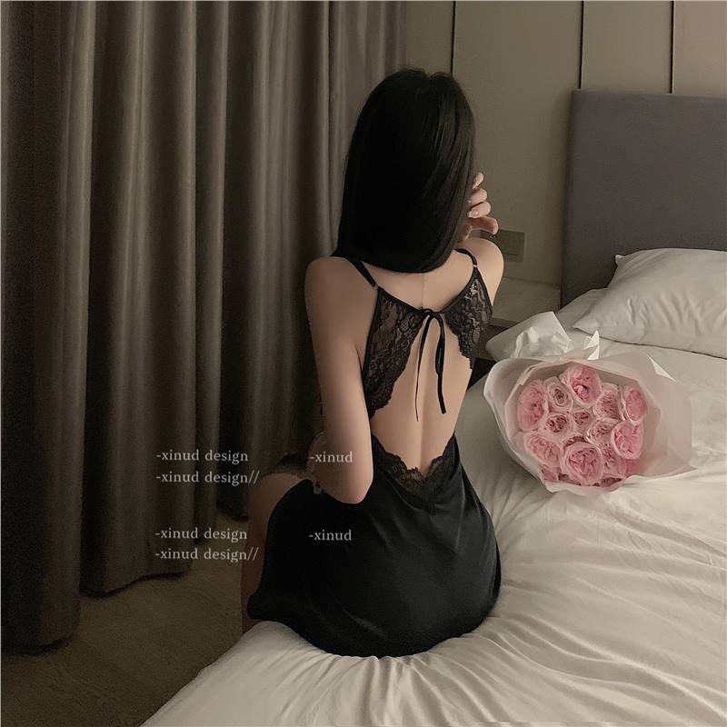 

Sexy underwear lace edge backless gentle feminine perspective temptation pure desire sexy pajamas summer One size fits all 40-60kg чёрный