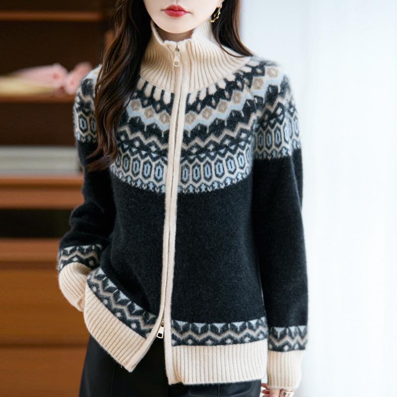 Women's Thickened Fair Isle Pure Wool Cardigan – Loose Knit Sweater Coat for Autumn & Winter