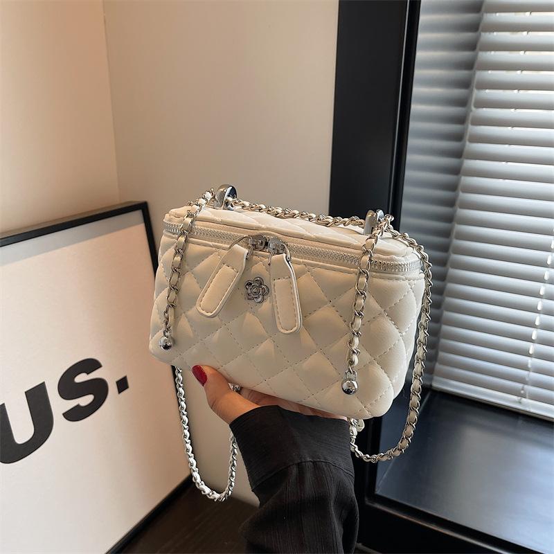 Rhombus chain bag women's spring and summer new niche shoulder messenger bag high-end box small square bag