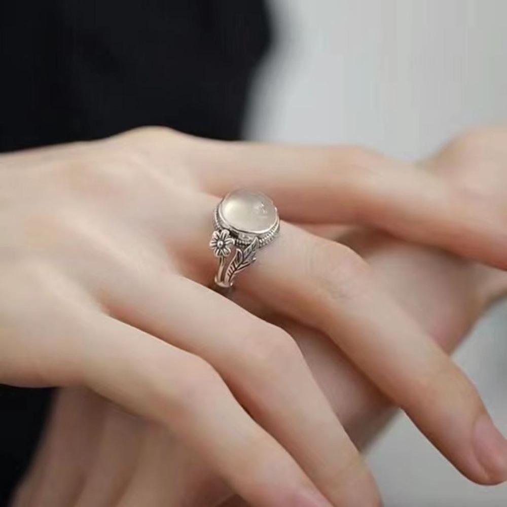 Imitation White Chalcedony Retro Ring Female Thai Silver Versatile Personality Literary and Artistic Fan