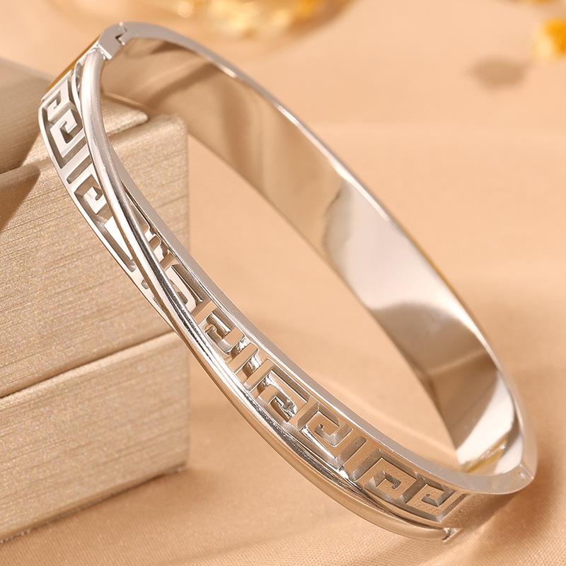 Great Wall Pattern Open Bracelet Fashionable Retro Style Versatile Bracelet